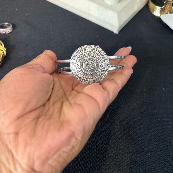 DENKAYS CHARMED BRACLET BANGLES - Picture 1 of 16